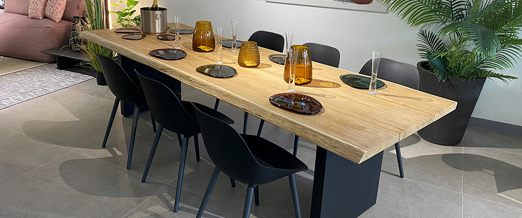 ::ROYAL DINING TABLE Royal table main